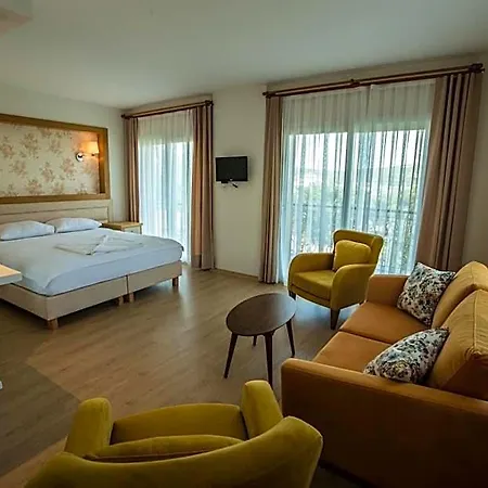 Hotel Clementin Suits Sigacik 3*